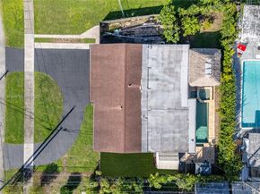 10341 SW 52nd Ter, Miami FL 33165