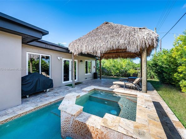 10341 SW 52nd Ter, Miami FL 33165