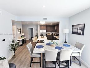 1938 Jackson St 202, Hollywood FL 33020