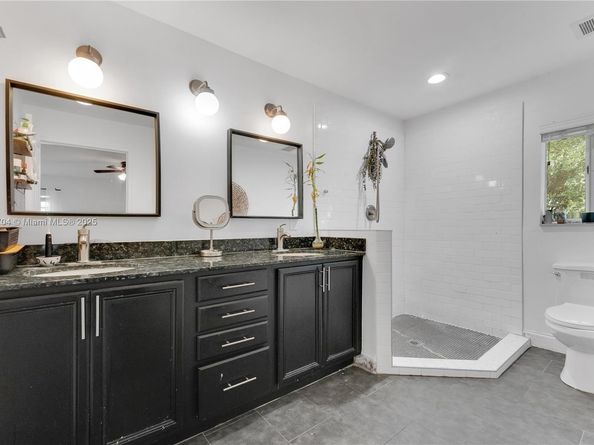 8080 NW 27th St, Sunrise FL 33322