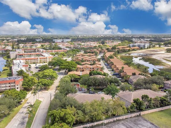 8080 NW 27th St, Sunrise FL 33322