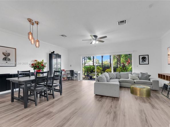 8080 NW 27th St, Sunrise FL 33322