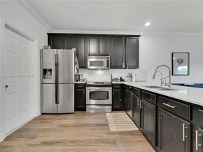 8080 NW 27th St, Sunrise FL 33322