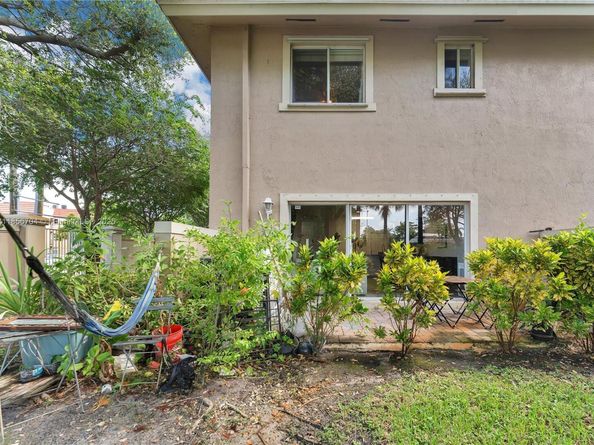 8080 NW 27th St, Sunrise FL 33322