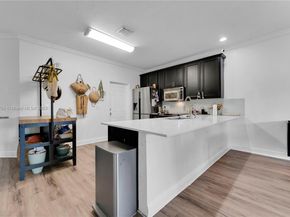 8080 NW 27th St, Sunrise FL 33322