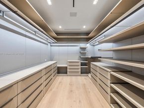 960 Mariner Dr, Key Biscayne FL 33149