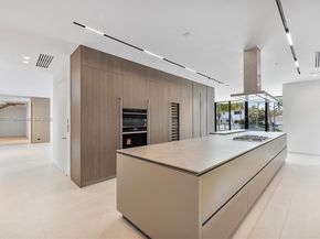 960 Mariner Dr, Key Biscayne FL 33149