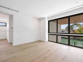 960 Mariner Dr, Key Biscayne FL 33149