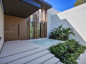 960 Mariner Dr, Key Biscayne FL 33149