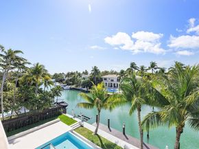 960 Mariner Dr, Key Biscayne FL 33149