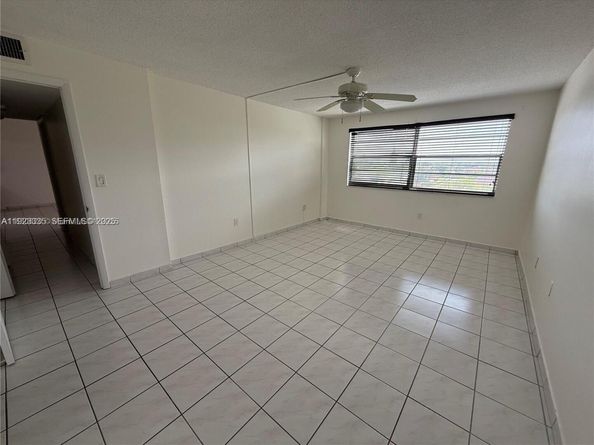 14250 SW 62nd 524, Miami FL 33183