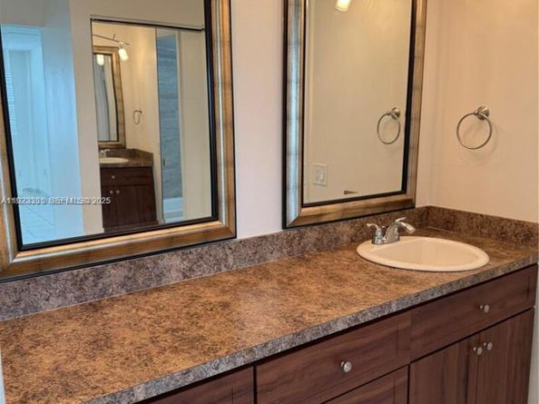 14250 SW 62nd 524, Miami FL 33183