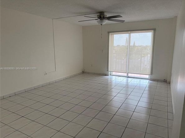 14250 SW 62nd 524, Miami FL 33183