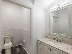 11667 NE 18th Dr 11667, North Miami FL 33181