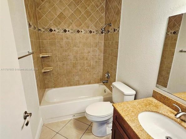 2151 NW 96 Terr 15L, Pembroke Pines FL 33024