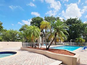 2151 NW 96 Terr 15L, Pembroke Pines FL 33024