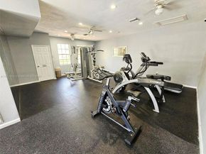 2151 NW 96 Terr 15L, Pembroke Pines FL 33024