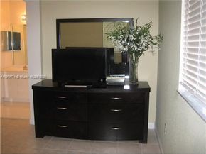 7838 NW 109th PATH, Doral FL 33178