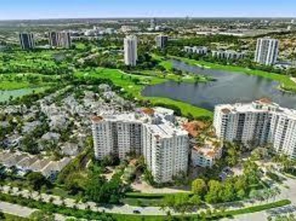 19900 E Country Club Dr 104, Aventura FL 33180