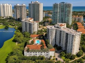 19900 E Country Club Dr 104, Aventura FL 33180