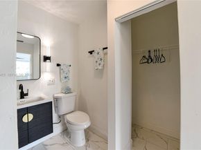 1032 NW 11th Pl, Fort Lauderdale FL 33311