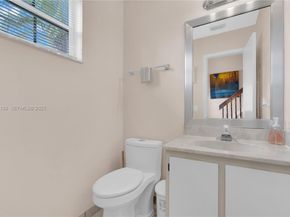 11910 NW 12th St, Pembroke Pines FL 33026