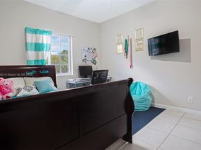 911 Hillcrest Ct 7, Hollywood FL 33021