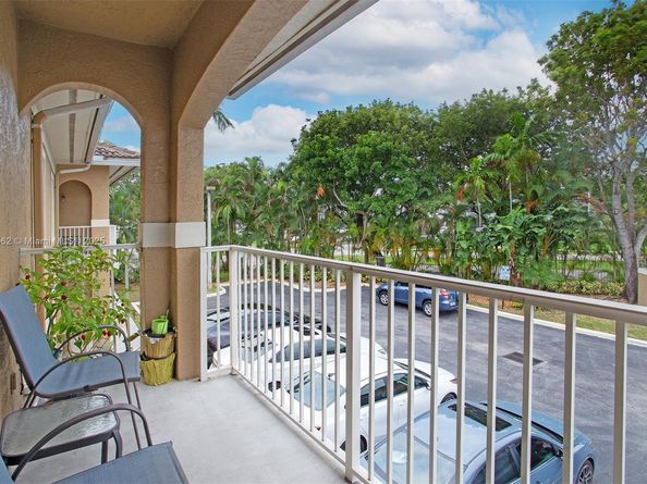 911 Hillcrest Ct 7, Hollywood FL 33021