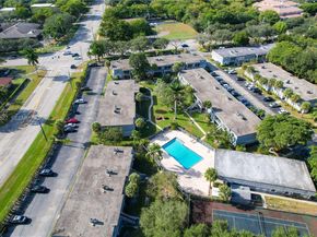 428 NW 70th Ave 137, Plantation FL 33317