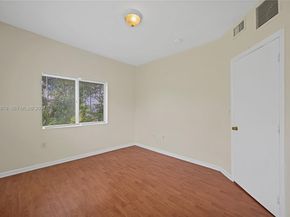 109 NW 6th Ave 8, Miami FL 33128