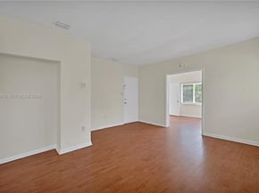 109 NW 6th Ave 8, Miami FL 33128