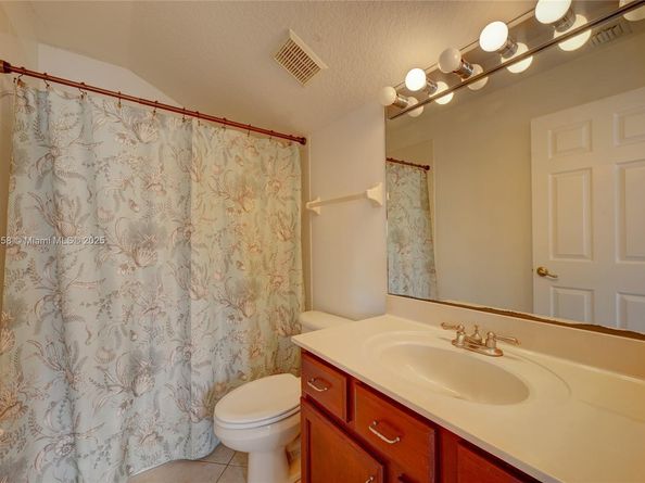 7062 Brunswick Cir, Boynton Beach FL 33472