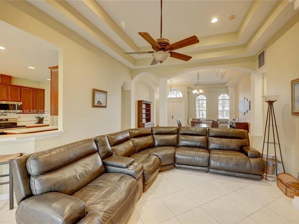 7062 Brunswick Cir, Boynton Beach FL 33472