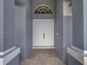 7062 Brunswick Cir, Boynton Beach FL 33472