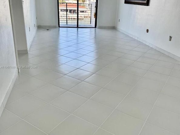 8100 Byron Ave 303, Miami Beach FL 33141