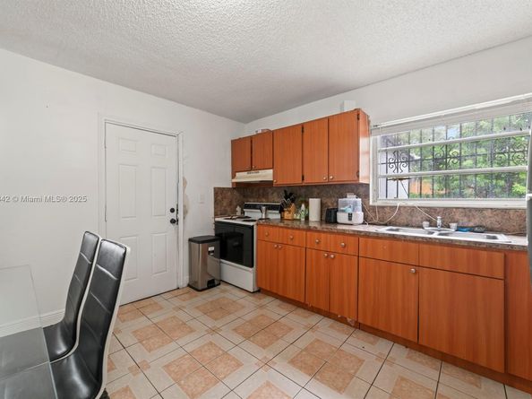 5720 NW 3rd Ave, Miami FL 33127