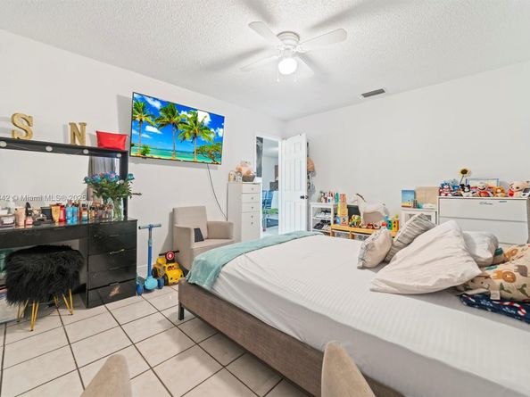 5720 NW 3rd Ave, Miami FL 33127