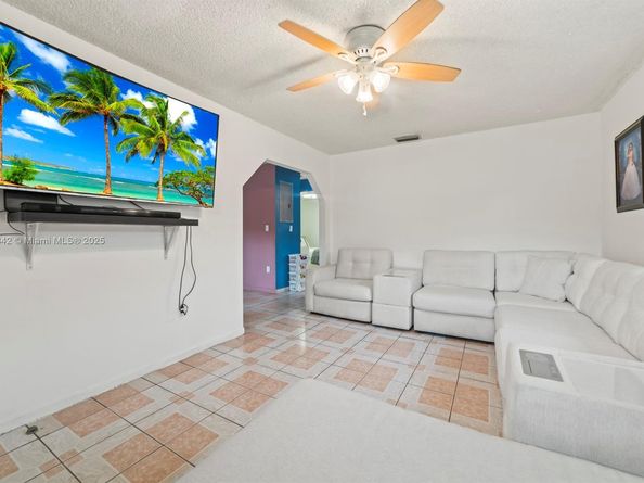 5720 NW 3rd Ave, Miami FL 33127