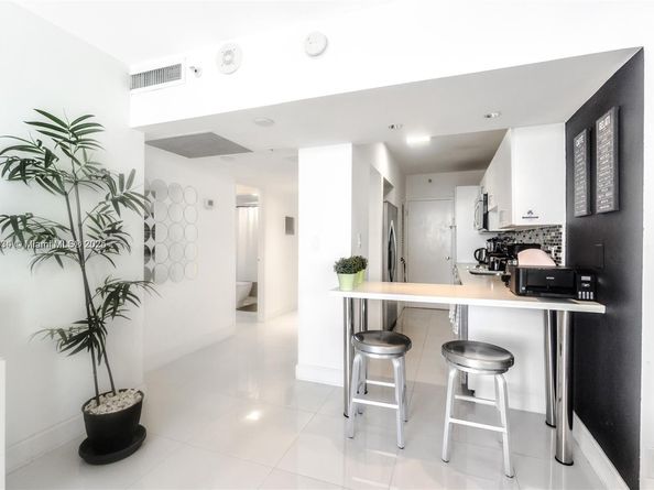 100 Lincoln Rd 1201, Miami Beach FL 33139