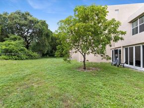 9450 Live Oak Pl 109, Davie FL 33324