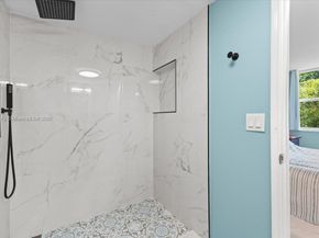 9450 Live Oak Pl 109, Davie FL 33324