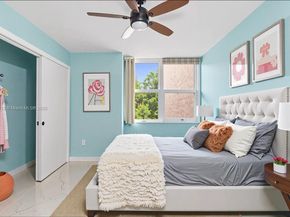 9450 Live Oak Pl 109, Davie FL 33324