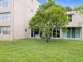 9450 Live Oak Pl 109, Davie FL 33324