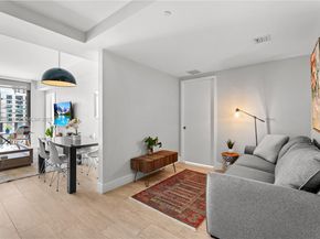 121 NE 34th St 2003, Miami FL 33137