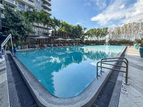 121 NE 34th St 2003, Miami FL 33137