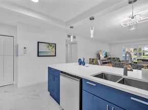 205 SE 11th Ter 101, Dania Beach FL 33004