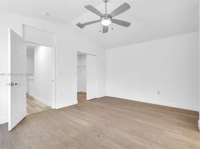 1120 Cliffrose St, Hollywood FL 33019