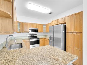 1120 Cliffrose St, Hollywood FL 33019