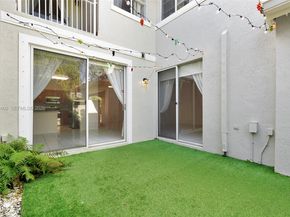 1120 Cliffrose St, Hollywood FL 33019