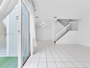 1120 Cliffrose St, Hollywood FL 33019